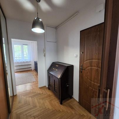 Centrum, 2 pokoje na parterze z dużym balkonem. (440042) - Photo 1