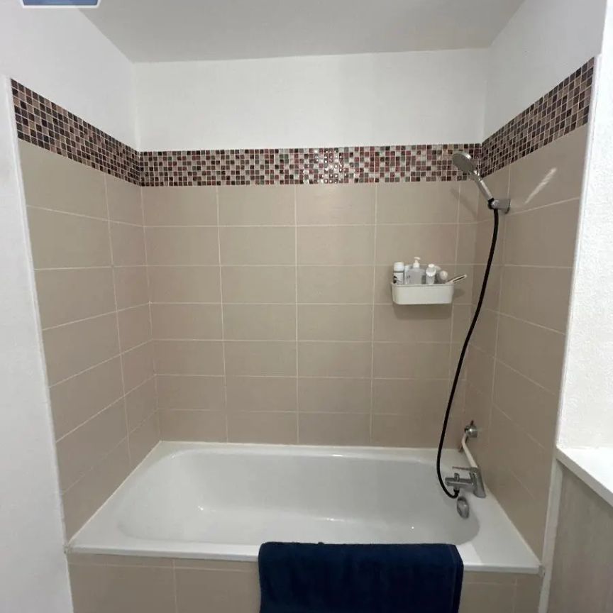 Appartement à louer 2 pièces 41.86m² - Photo 1