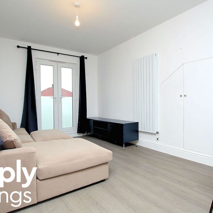 2 Bed property for rent - Photo 1