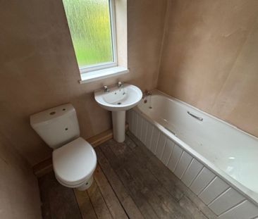 Gibbing Greaves Road, Brecks, S65 3HS - Photo 5