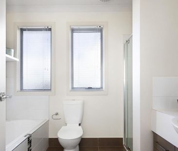 Elegant Double-Storey Townhouse Offering Modern Comfort and Low-Mai... - Photo 5