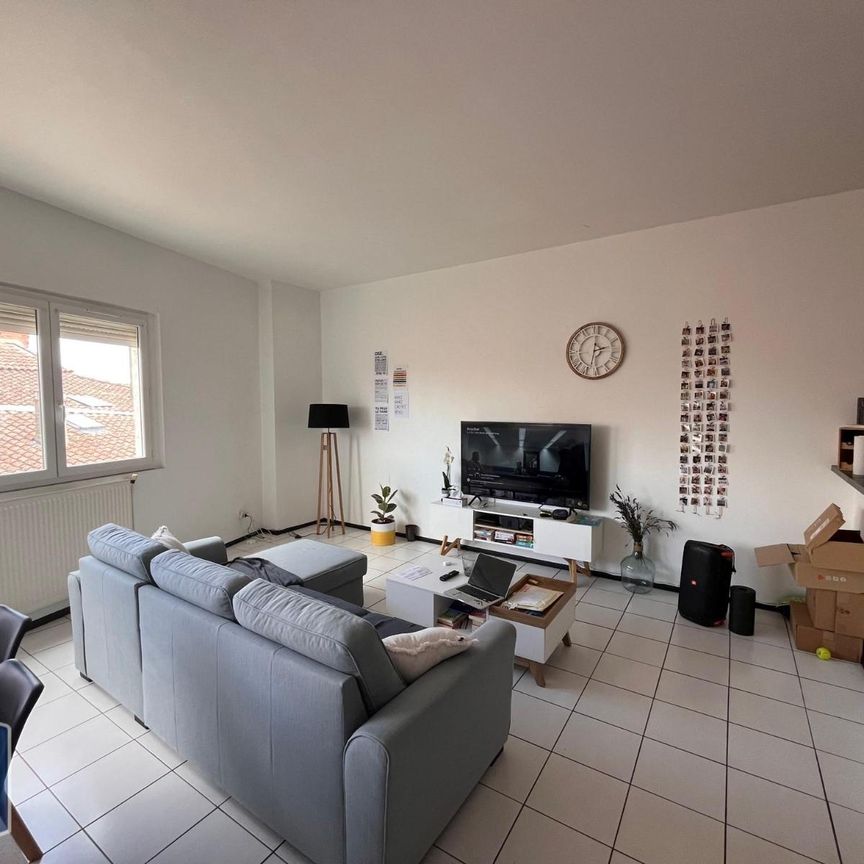 Location Appartement 3 pièces 81m² LAYRAC 47390 - Photo 1