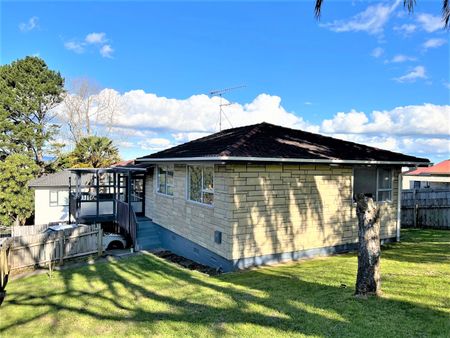 35 Leaver Place, Weymouth, Auckland - Photo 3