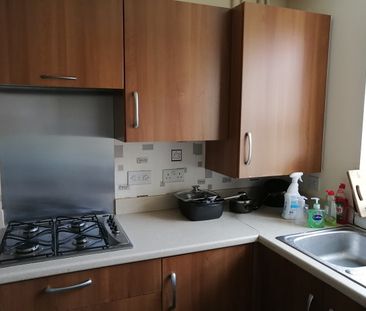 Room in a Shared House, Pitsford Way, L6 - Photo 3
