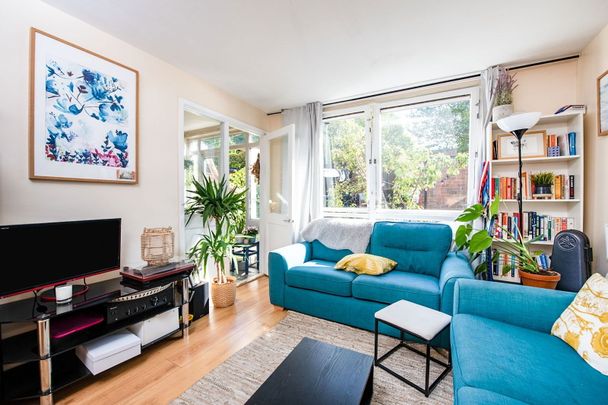 2 double bedroom house with garden, Pennymoor Walk, London, W9 3DT - Photo 1