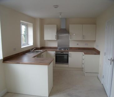 2 bedroom flat to rent - Photo 4