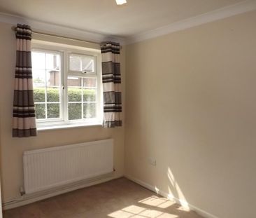 2 bedroom maisonette to rent - Photo 6