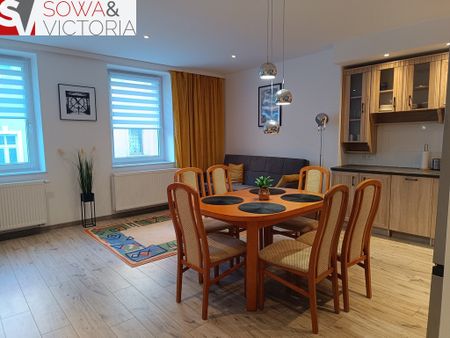 Reprezentacyjne mieszkanie w centrum Wałbrzycha - Zdjęcie 4