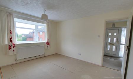 3 bedroom detached bungalow to rent - Photo 3