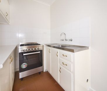 9/11 Holloway Street, Ormond VIC 3204 - Apartment For Rent | Domain - Photo 1