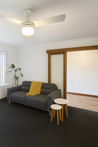 For Lease – 3 Bedroom Home in the Heart of Warwick - Photo 2