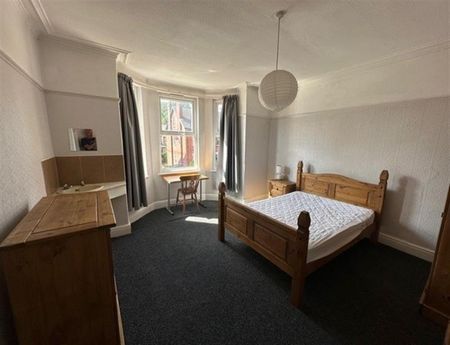 7 Bedroom Semi Detached To Let - Photo 4