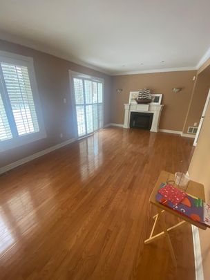 For Lease - 40 Sunnycrest Road, Toronto, Ontario - Photo 1