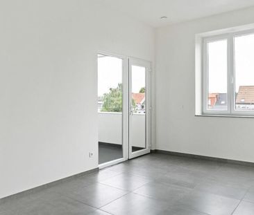 Appartement te huur in Merksem voor € 1.200 met 3 slaapkamers - Photo 1