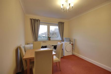 2 bedroom apartment to rent - Photo 4