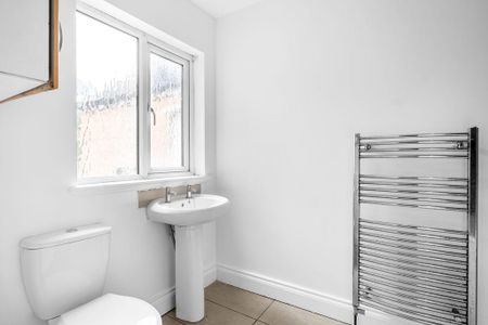 2 bedroom apartment to rent - Photo 5