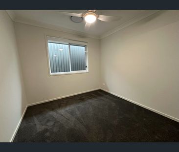1/72 Wicklow Road, Chisholm, NSW 2322 - Photo 3