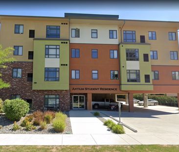 AMAZING Student Rentals! - Photo 6