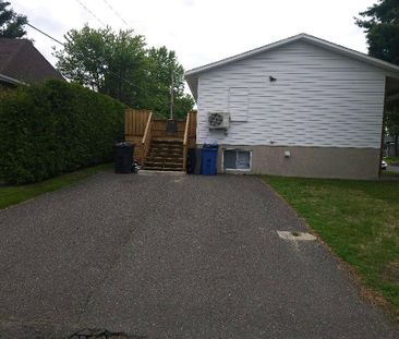 Sorel-Tracy 5 1/2 - Photo 3
