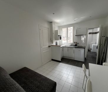 Location Appartement 2 pièces 31m² ST MAUR DES FOSSES 94210 - Photo 2