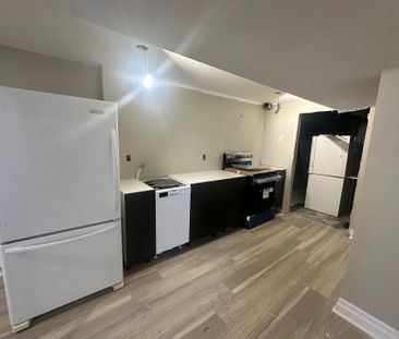 For Lease - 1398 Jamison Avenue Unit# B, Orleans - Cumberland and A... - Photo 6