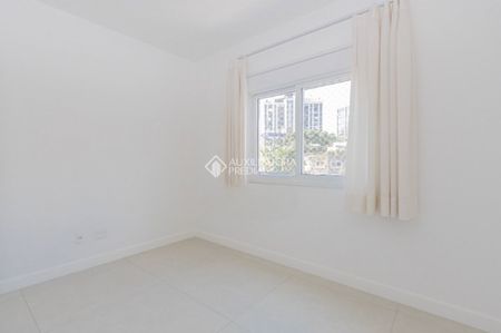 Apartamento com 3 quartos e 110m² para alugar em Petrópolis, Porto Alegre. - Photo 4