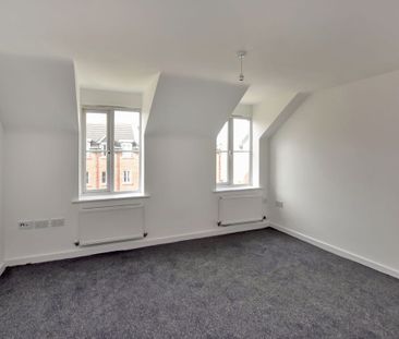 Rylands Drive, Warrington, WA2 7DB - Photo 3