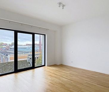 Appartement te huur in Schaarbeek voor € 1.500 met 2 slaapkamers - Photo 3