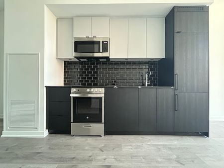 For Lease - 285 Dufferin St Street Unit# 222, Toronto, Ontario - Photo 2