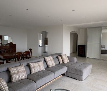 Villa • Bompard - Photo 2