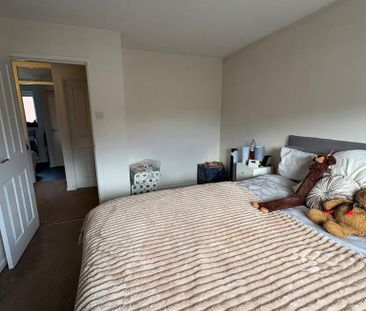 3 bedroom semi-detached house to rent - Photo 6