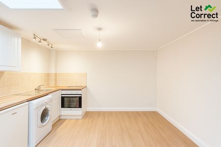 Studio to rent - Photo 3