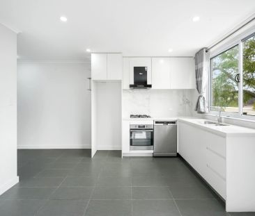 Bright and Stylish Home With Lifestyle Appeal - Photo 6