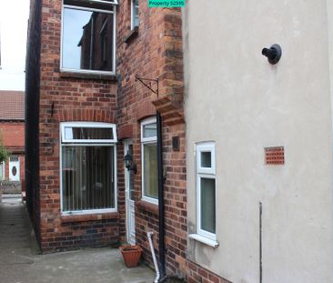 3 bedroom end of terrace house to rent - Photo 5