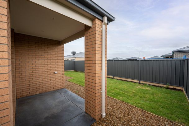 528 Wiltshire Lane, Winter Valley - Photo 1