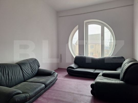 Vila, cazare muncitori, 11-15 camere, 600 mp, zona Mehala-Ti - Fotografie 1