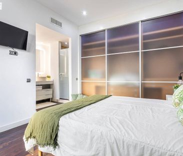 2 room luxury penthouse for rent in Valencia - Photo 2