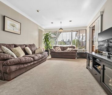 WELL APPOINTED HOME IN A QUIET STREET! - Photo 5