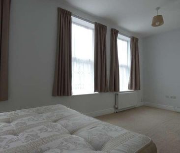 Brownlow Road, N11 - Photo 5