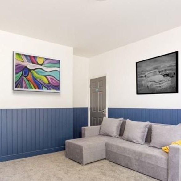 1 bedroom in a house share to rent - Photo 1