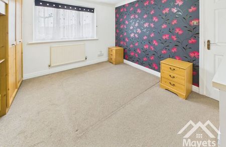 Royal Oak Avenue, Blackburn. Lancs. BB1 8QD - Photo 4