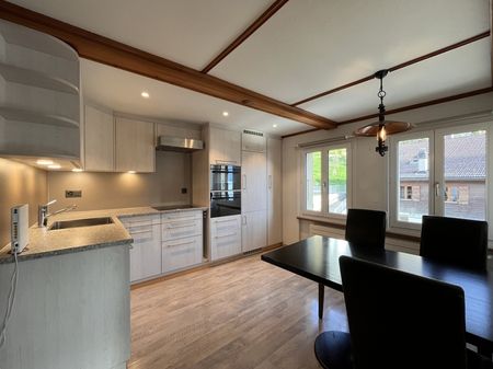 hübsche 3.5-Zimmer Wohnung mit schöner See- und Bergsicht - Photo 5