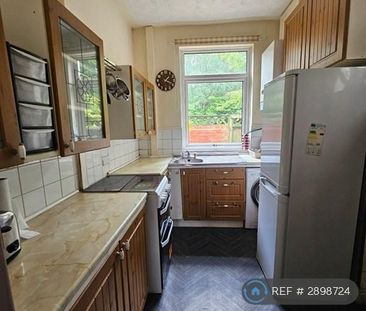 3 bedroom terraced house to rent - Photo 5