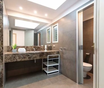 Carrer de Balmes, Barcelona, Catalonia - Photo 1