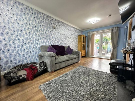 3 bedroom semi-detached house to rent - Photo 1