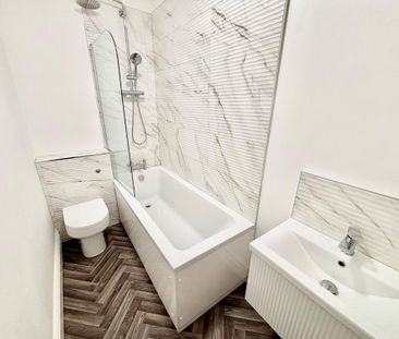 2 bedroom flat to rent - Photo 6