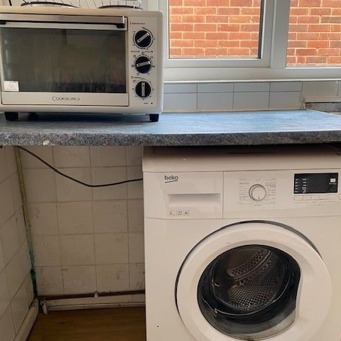 Room in a Shared House, Bedford Road, RG1 - Photo 1