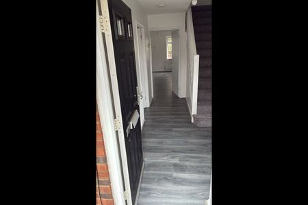2 Bed Detached House, Croydon, CR0 - Photo 3