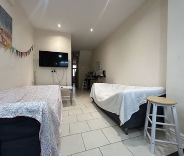 Heathfield Road, Heath - Photo 1
