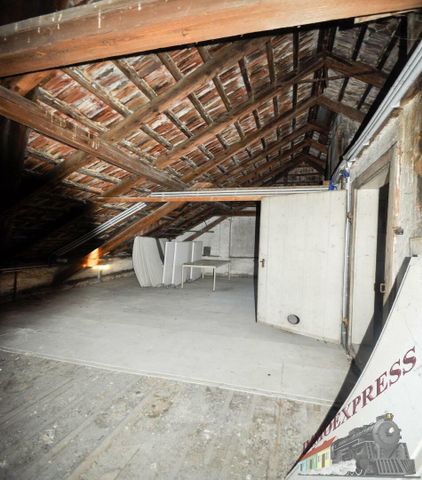 Villa in gut frequentierter und sichtbarer Lage! Ideal als Rechtsanwaltskanzlei oder Praxisraum und dgl. geeignet - Photo 3